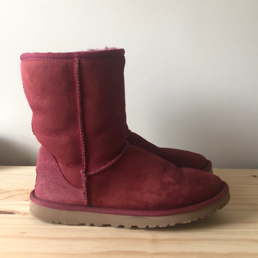 UGG Classic Short Boot